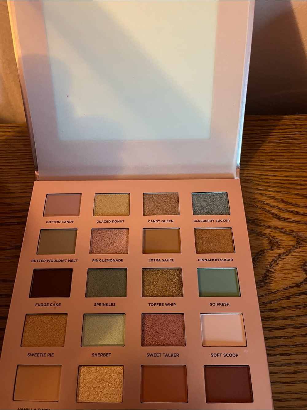 ICONIC London Eyeshadow Palette — Pinks, Golds, Greens & Browns